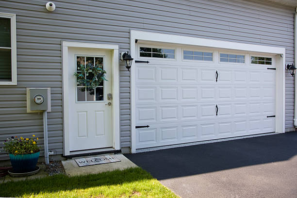 24/7 Emergency Garage Door Panel Replacement experts in Fisher, IL